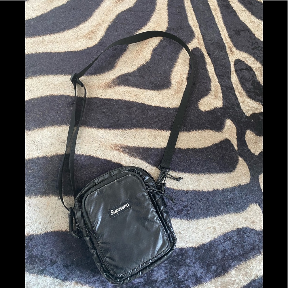 Supreme Fw17 Shoulder Bag